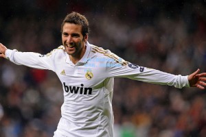 足球之夜特别企划，走近苏超，见南哥的绿茵传奇