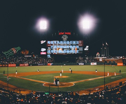 弗里克执教风格引关注，巴塞罗那场外事务激增考验球队新赛季稳定性