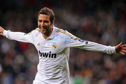 足球之夜特别企划，走近苏超，见南哥的绿茵传奇