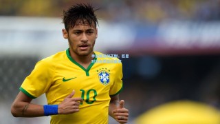 季后赛激战正酣，巨星对决点燃篮球盛宴